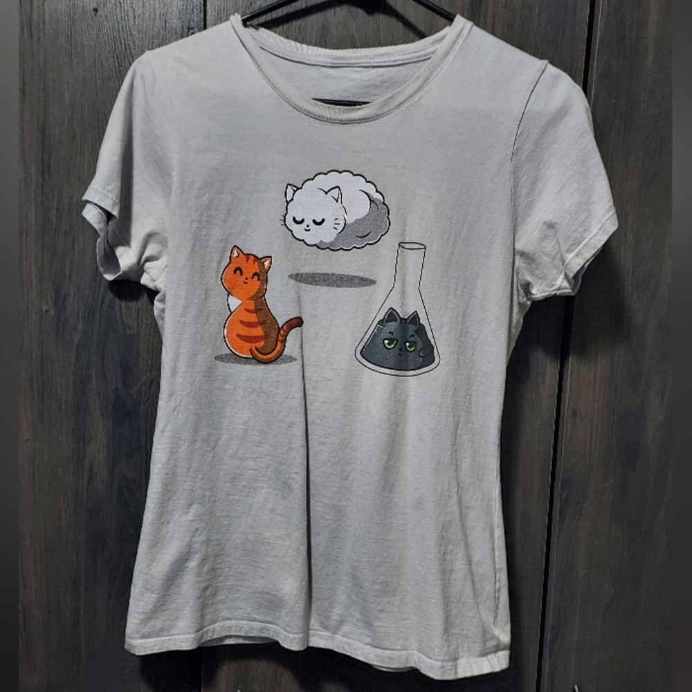 Cats: Three states of matter t-shirt